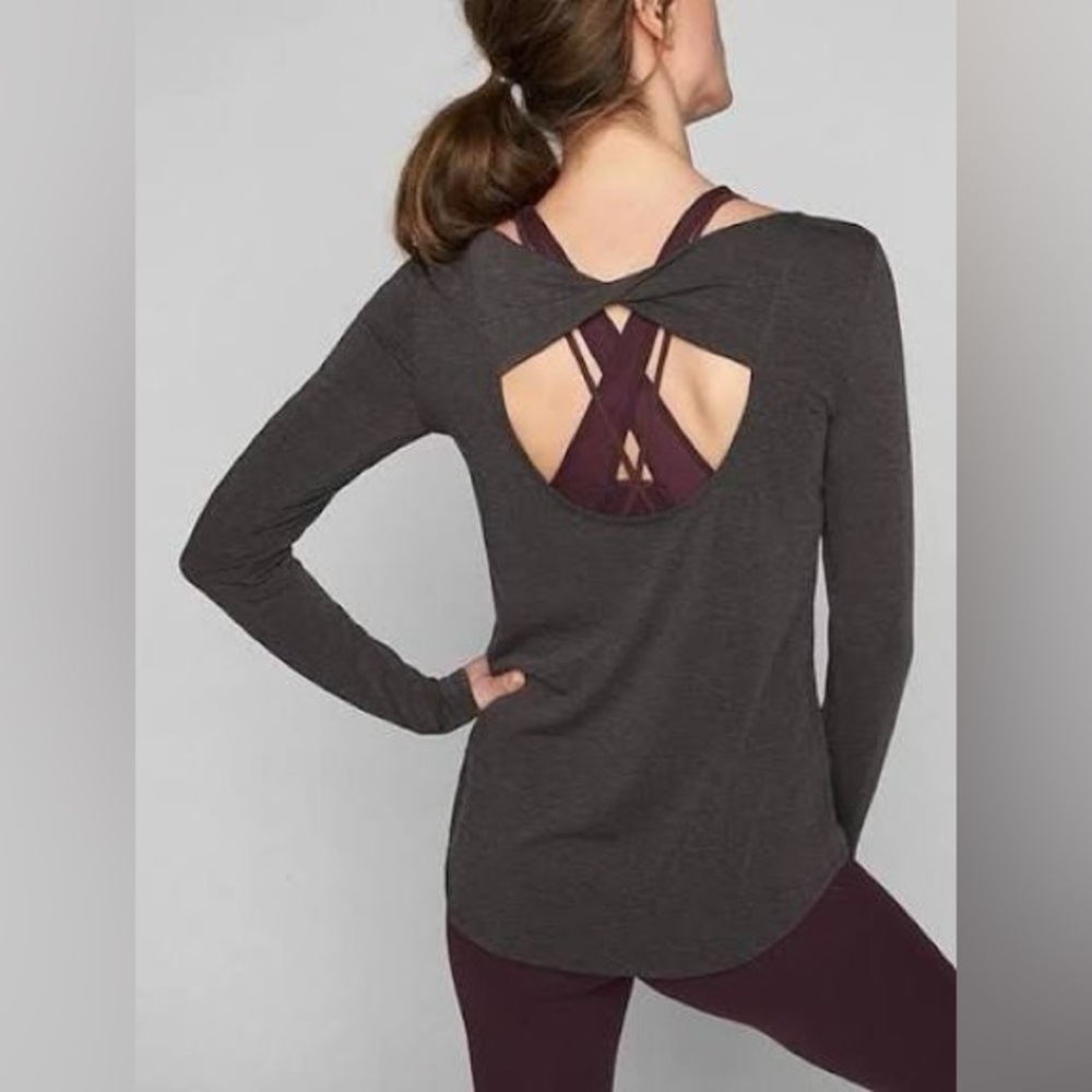 Athleta Womens Long Sleeve Crisscross Back Top in Charcoal Size Medium